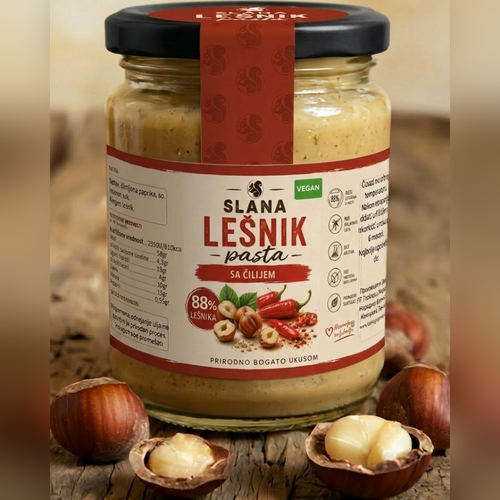 Slana lešnik pasta sa čilijem